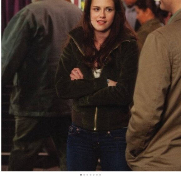 NECA BELLA SWAN TWILIGHT HOODED GREEN CORDUROY BOMBER JACKET - Picture 10 of 10